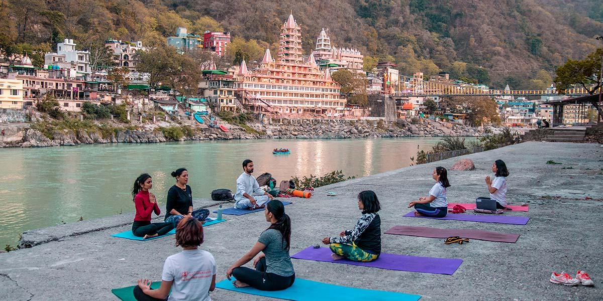Haridwar & Rishikesh – Spiritual Peace by the Ganga